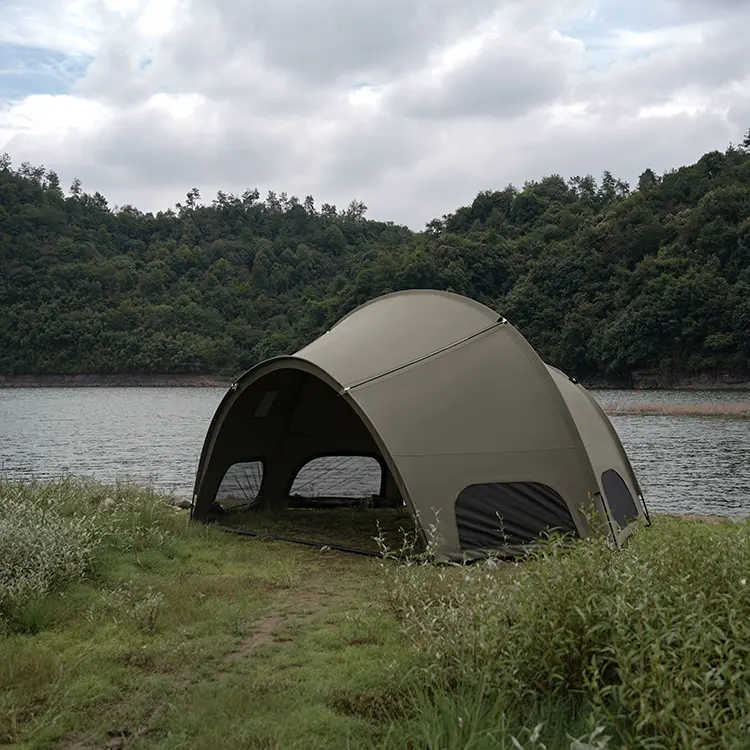 Tragbares Campingzelt im Freien